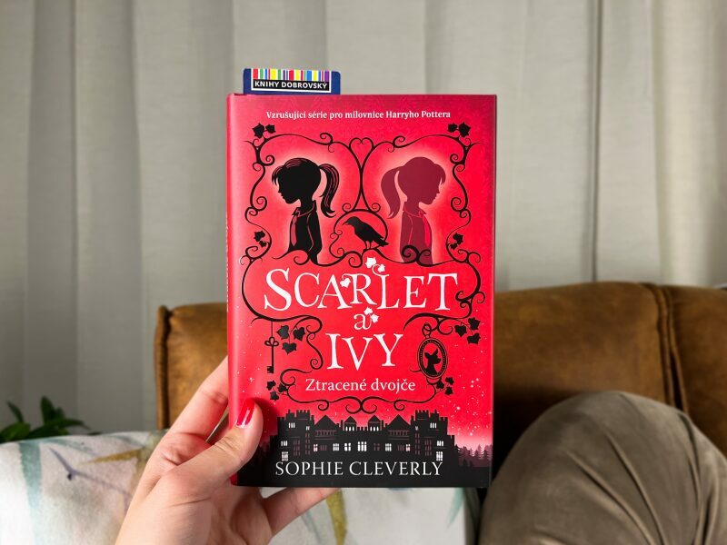 Scarlet a Ivy: Ztracené dvojče-recenze